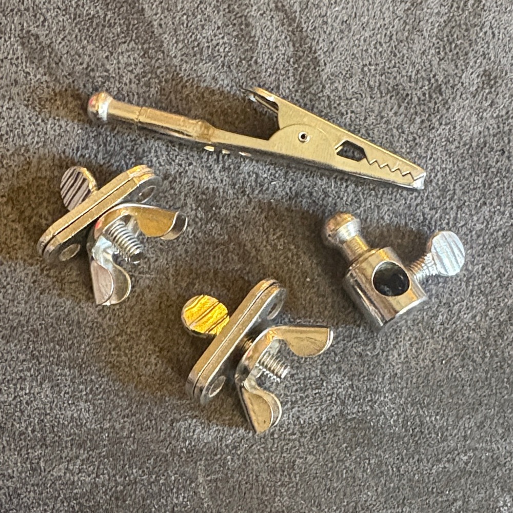 🔥5 FOR $25🔥 AORAEM Helping Hands Magnifier with Dual Adjustable Alligator Clips - Picture 11 of 13